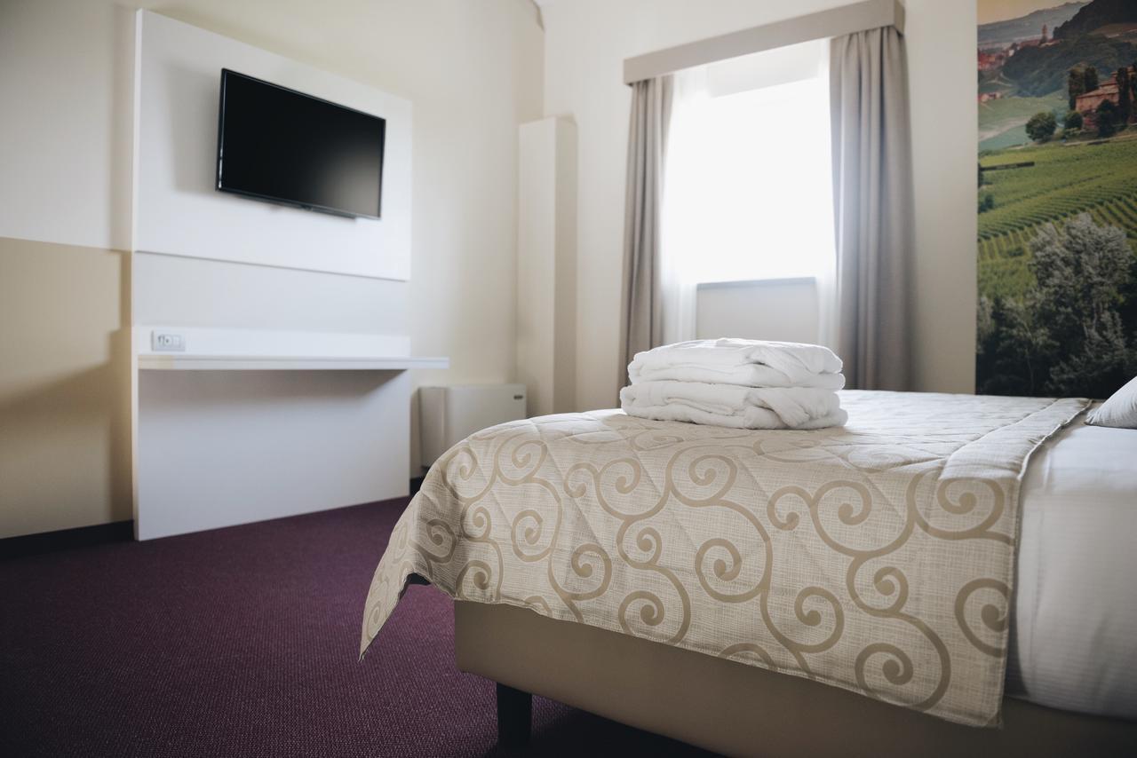 Cascina Speranza Hotel Riva presso Chieri エクステリア 写真